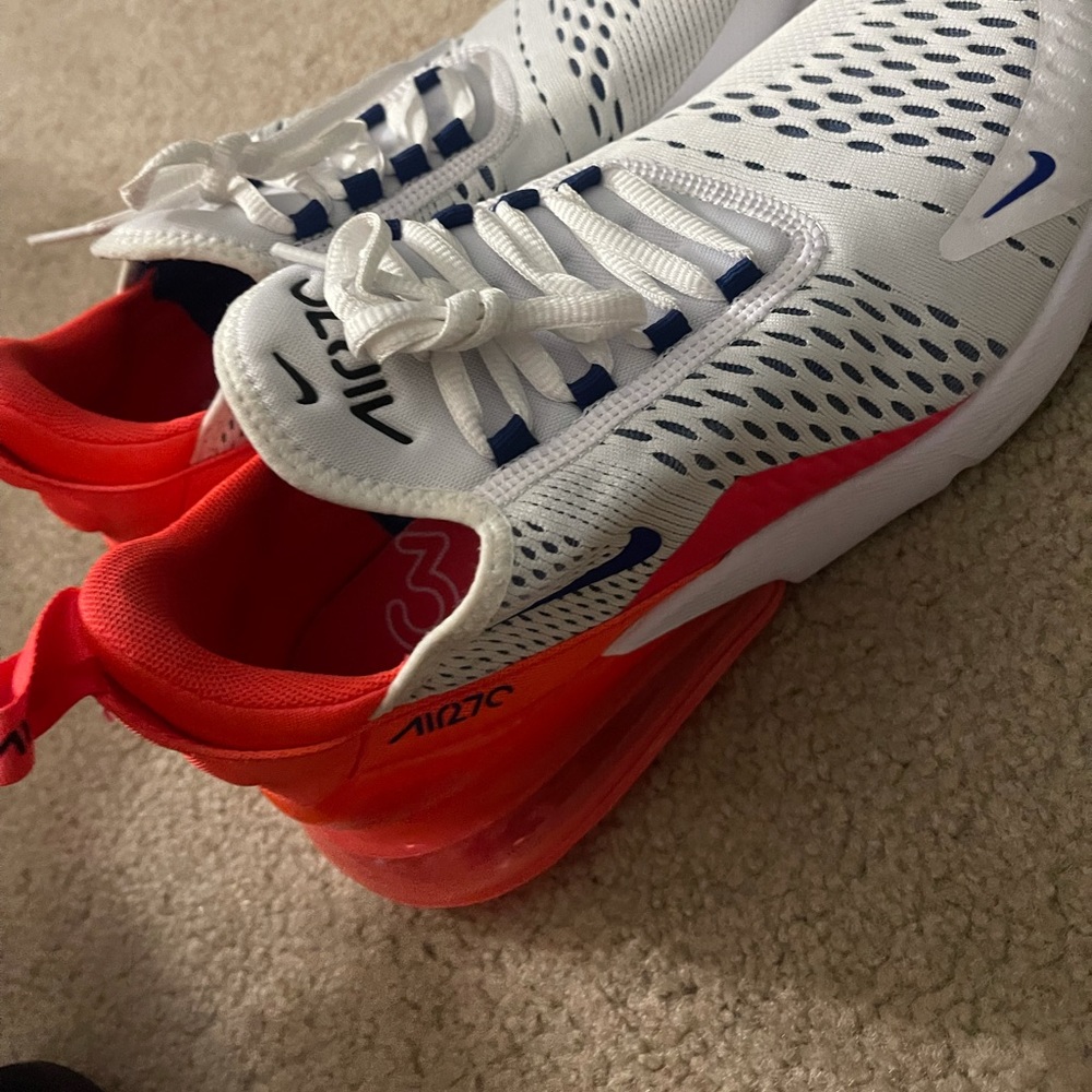 Nike Air Max 270
